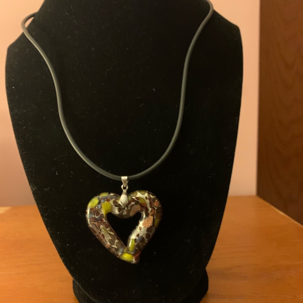Pretty multicolor glass heart necklace
